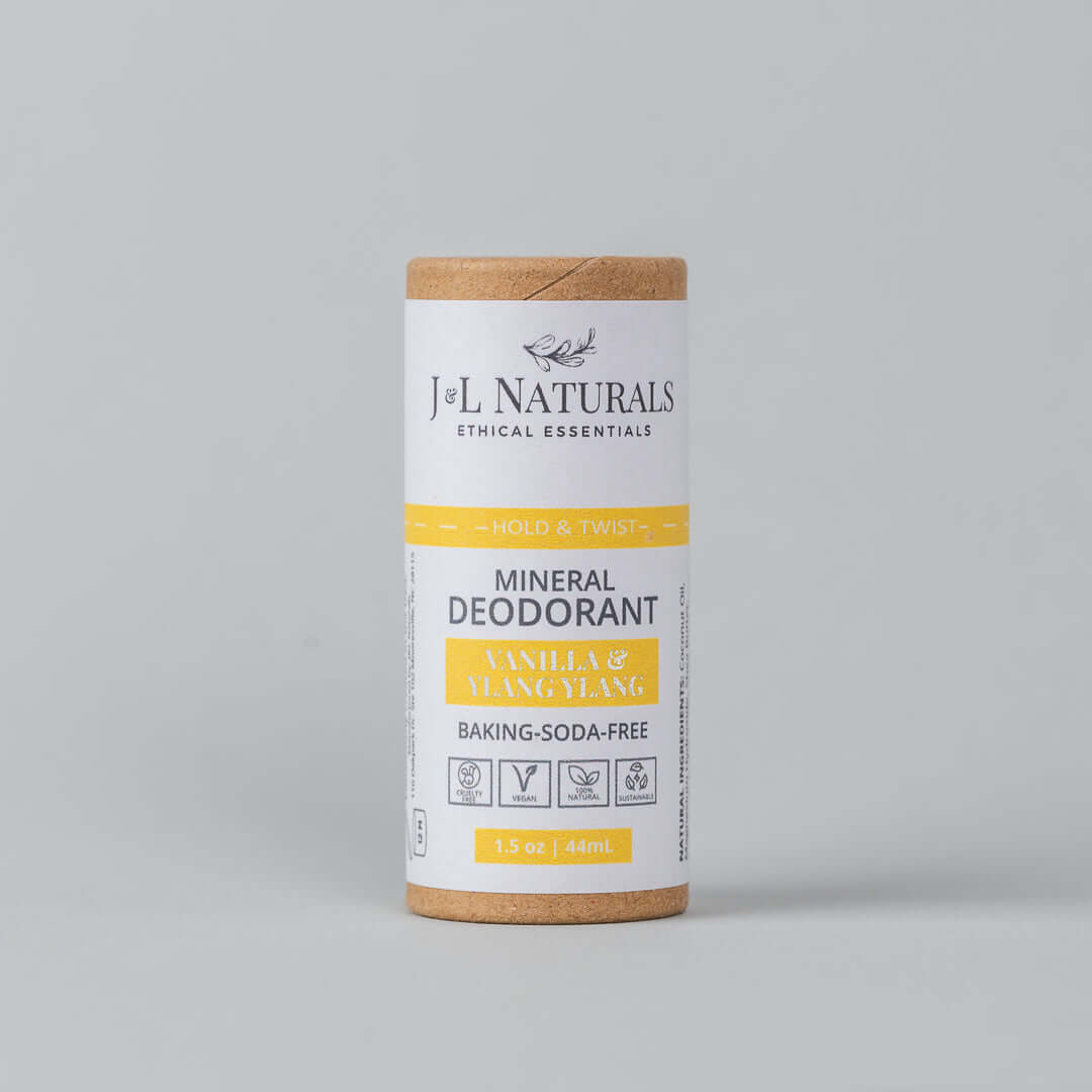 Mineral deodorant stick in Vanilla & Ylang Ylang flavor, baking soda-free and suitable for sensitive skin.