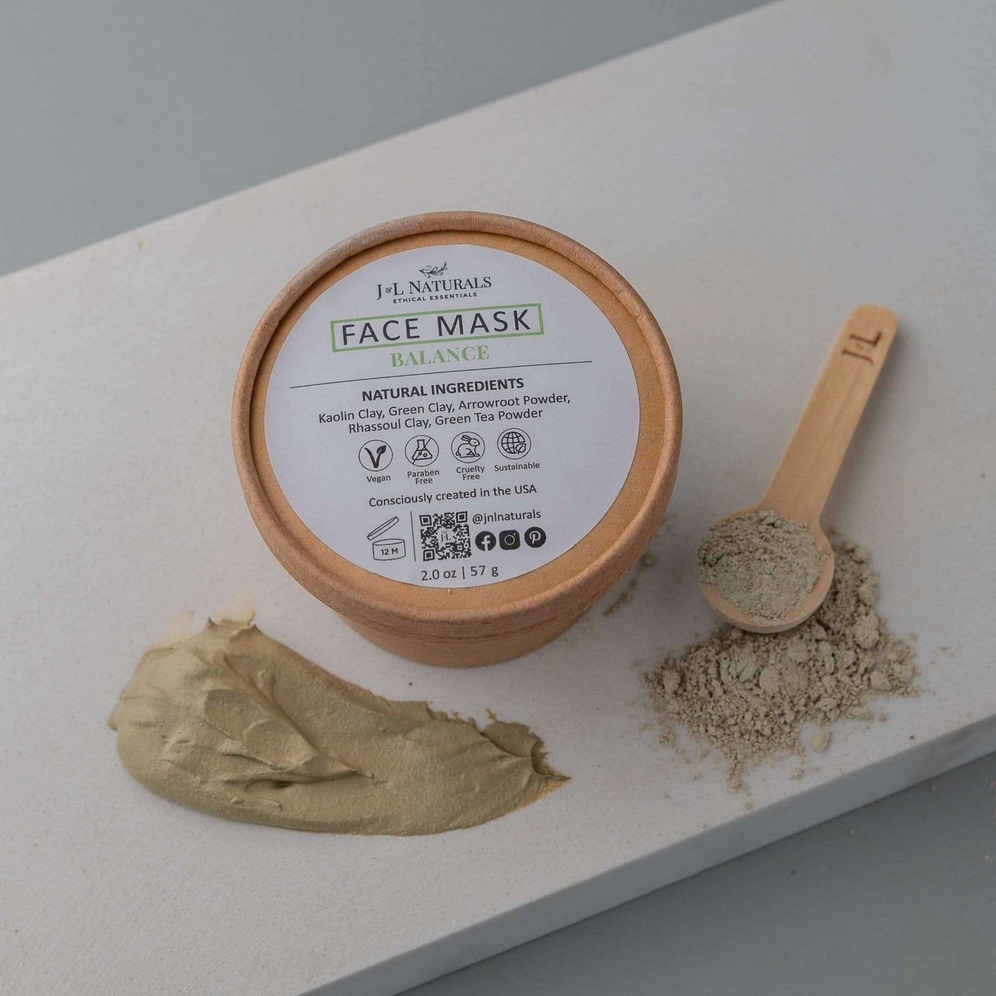 Natural Face Mask Balance with clay and green arrowroot powder for oily skin, accompanying wooden scoop.