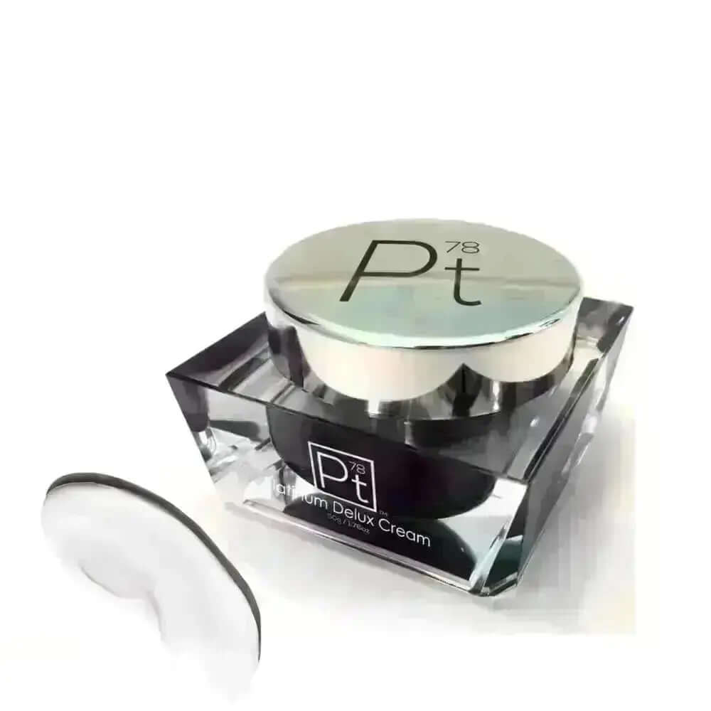 Platinum Delux Cream jar featuring premium moisturizer for dry skin in a luxurious crystal container.