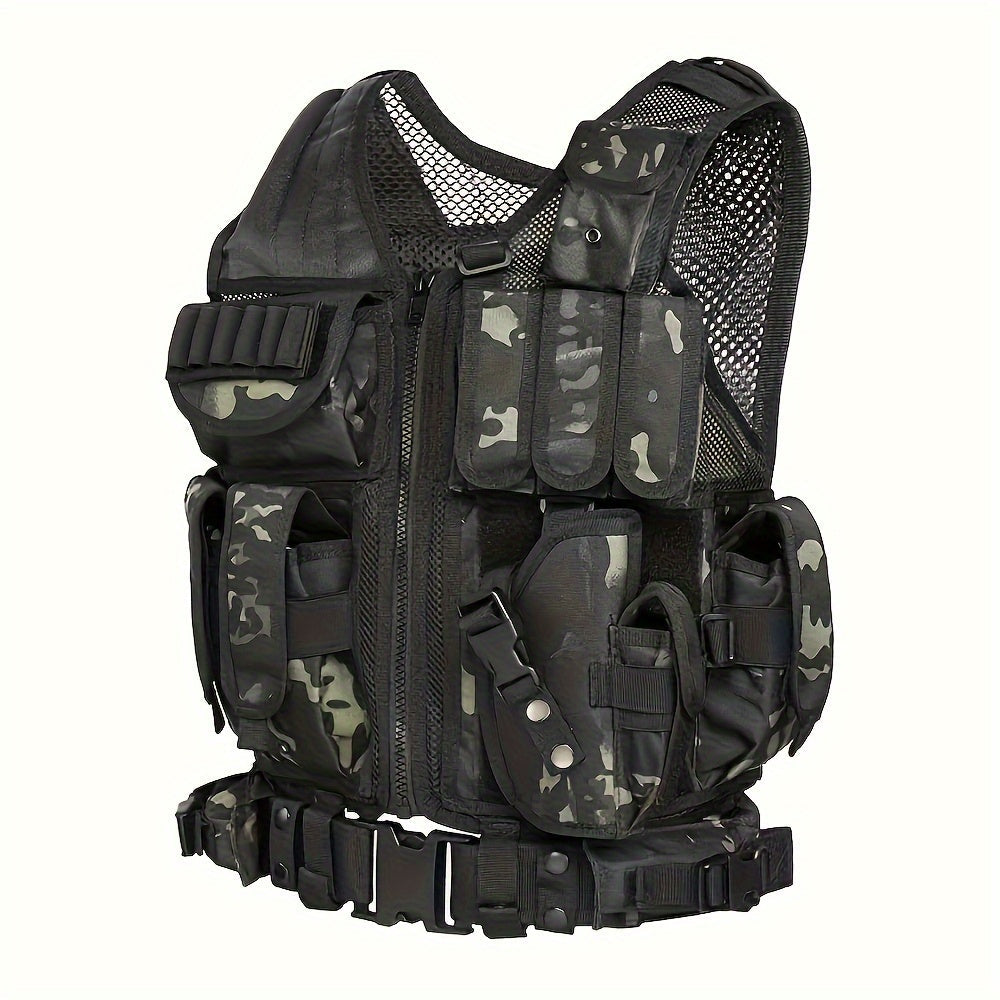 Men's training vest with interchangeable holster system in camouflage design, ideal for functionality and comfort during workouts.